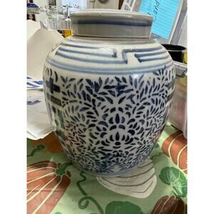 Chinese Ginger Jar Blue and White Pottery, Marked, 20th Century Double Happiness